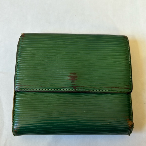 Louis Vuitton | Bags | Authentic Louis Vuitton Green Epi Leather ...